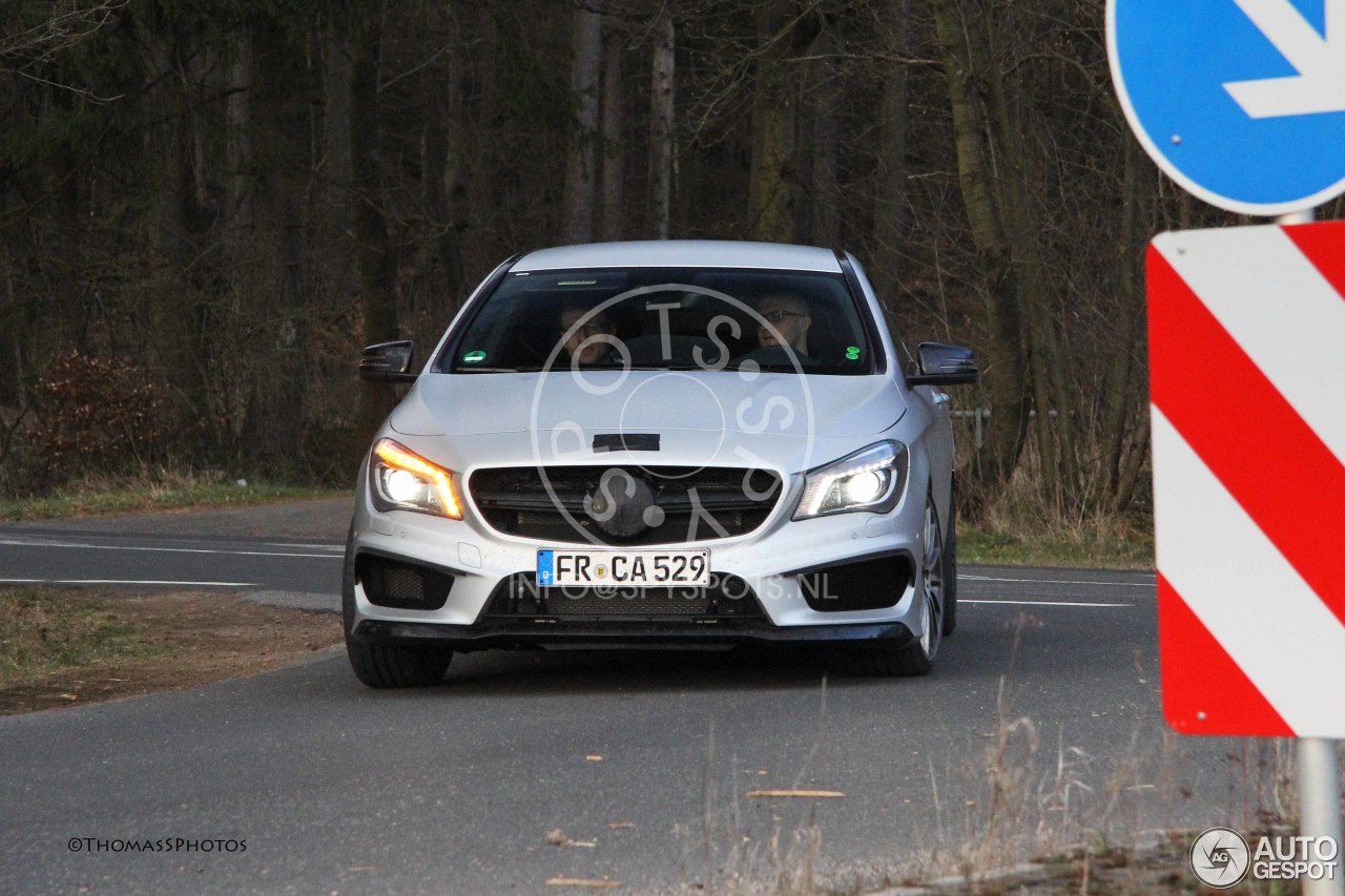 Mercedes-Benz CLA 45 AMG Shooting Brake