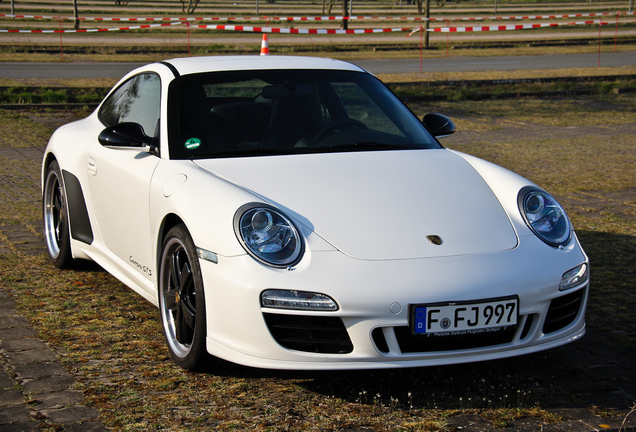 Porsche 997 Carrera GTS