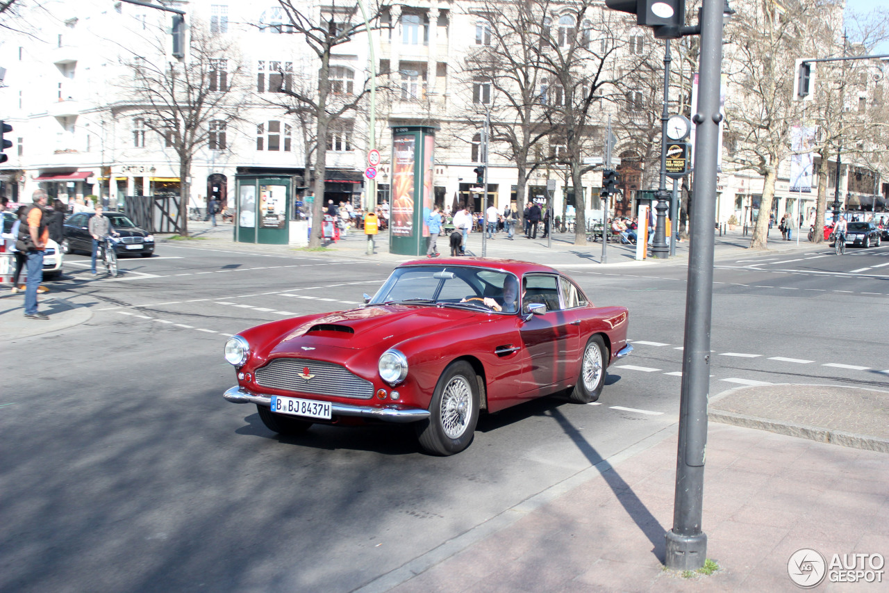 Aston Martin DB4 Series 3