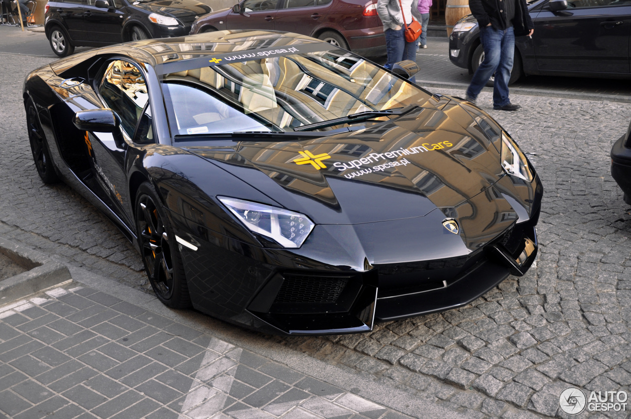 Lamborghini Aventador LP700-4