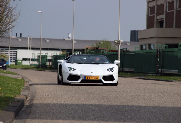 Lamborghini Aventador LP700-4 Roadster