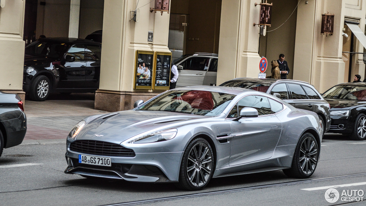 Aston Martin Vanquish 2013