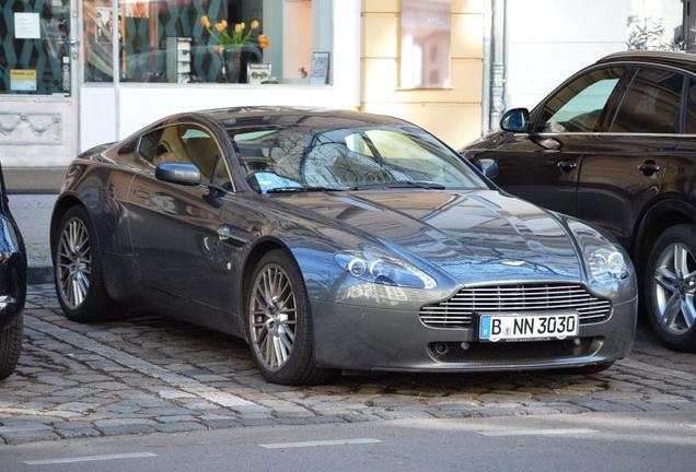 Aston Martin V8 Vantage