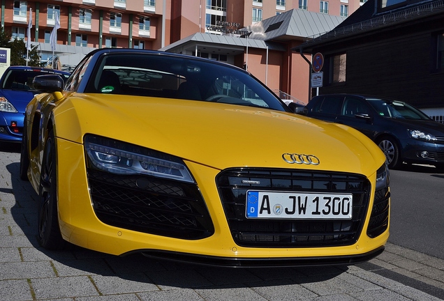 Audi R8 V10 Spyder 2013