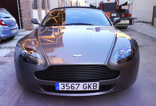 Aston Martin V8 Vantage Roadster