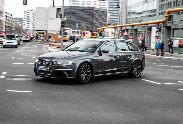 Audi RS4 Avant B8