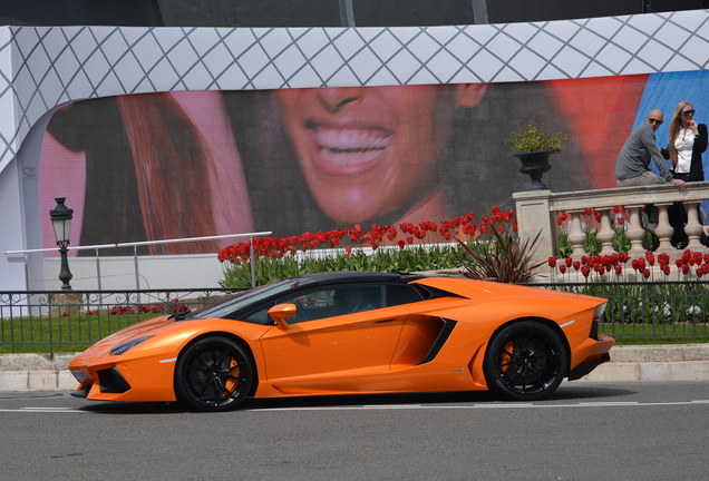 Lamborghini Aventador LP700-4 Roadster