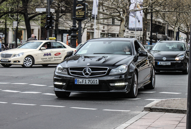 Mercedes-Benz C 63 AMG Coupé