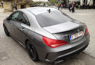 Mercedes-Benz CLA 45 AMG C117