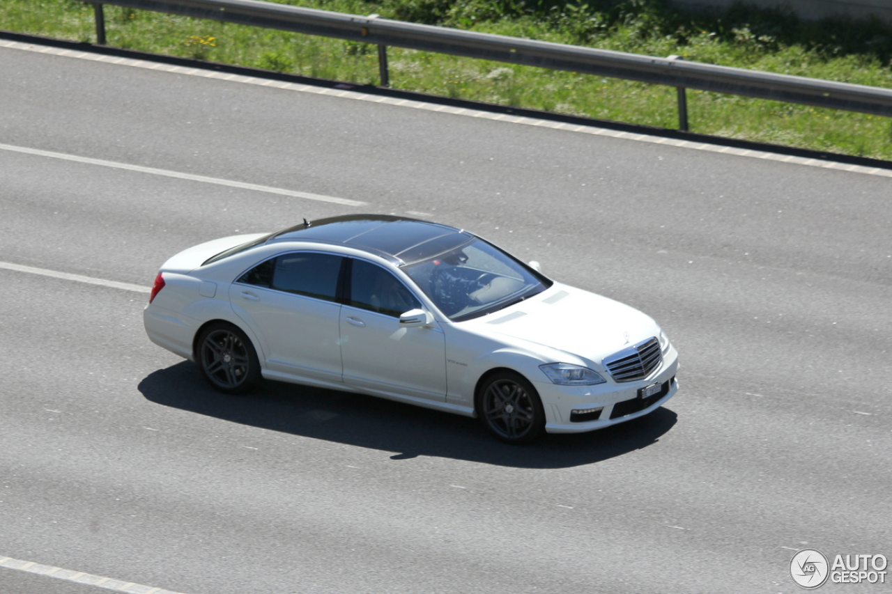 Mercedes-Benz S 65 AMG V221 2010