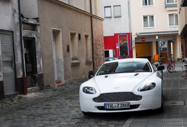 Aston Martin V8 Vantage