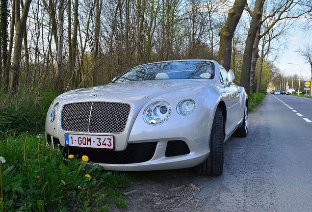 Bentley Continental GTC 2012