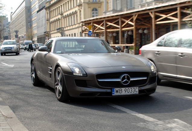 Mercedes-Benz SLS AMG