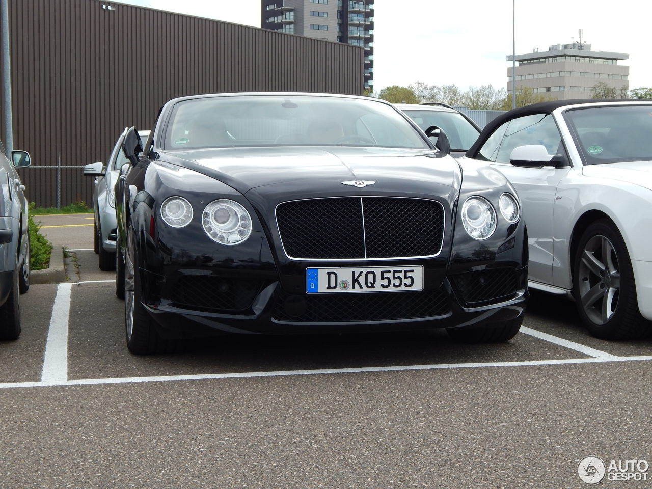 Bentley Continental GTC V8