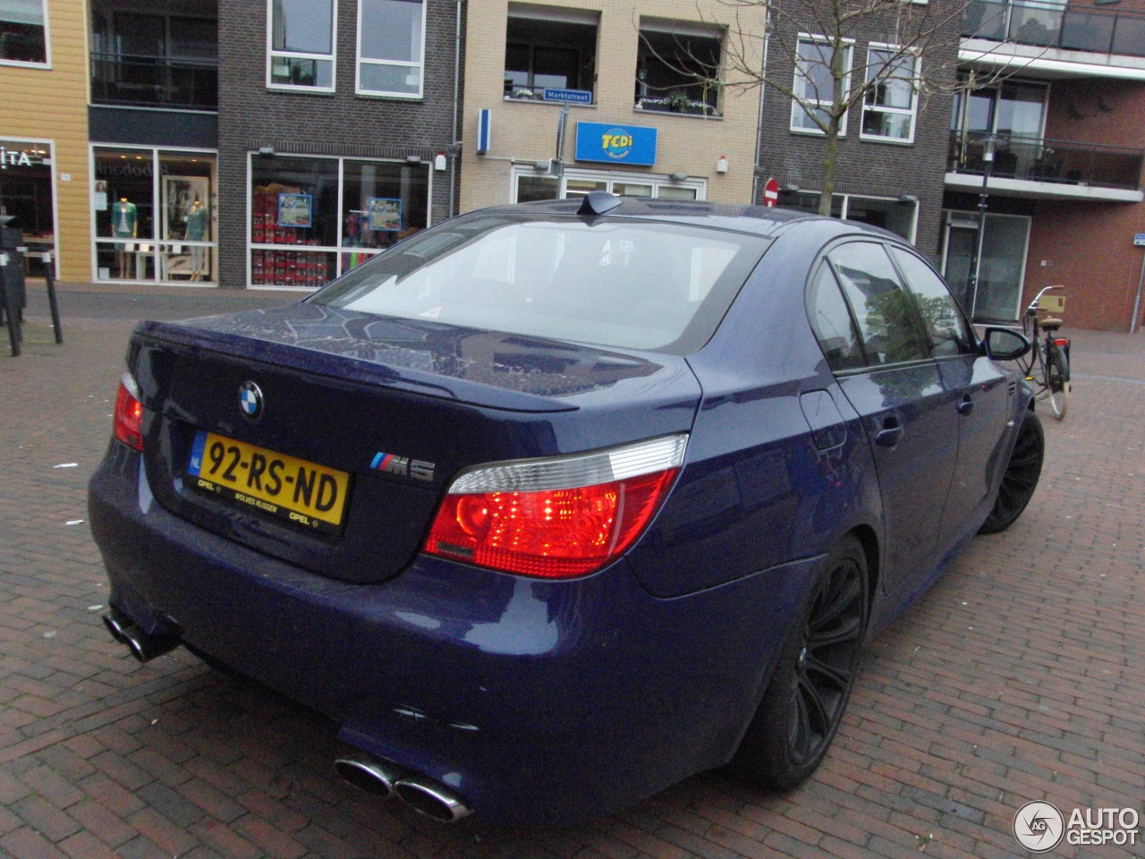 BMW M5 E60 2005