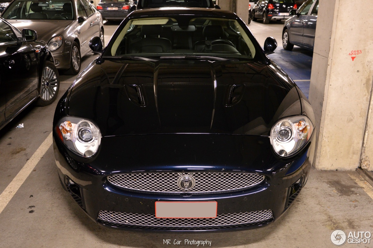 Jaguar XKR Portfolio