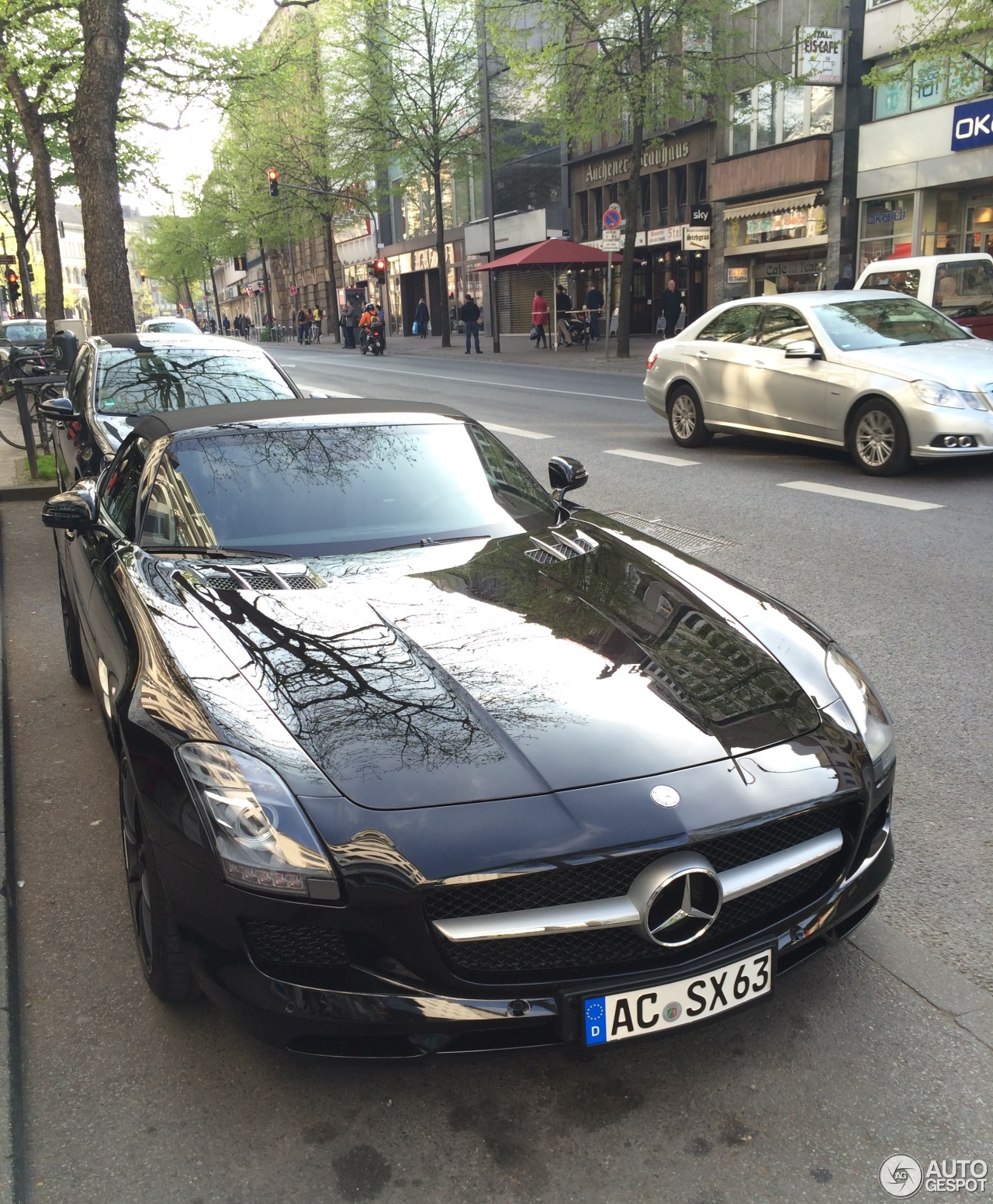 Mercedes-Benz SLS AMG Roadster