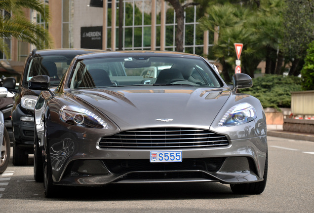 Aston Martin Vanquish 2013