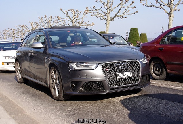 Audi RS4 Avant B8