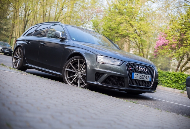 Audi RS4 Avant B8