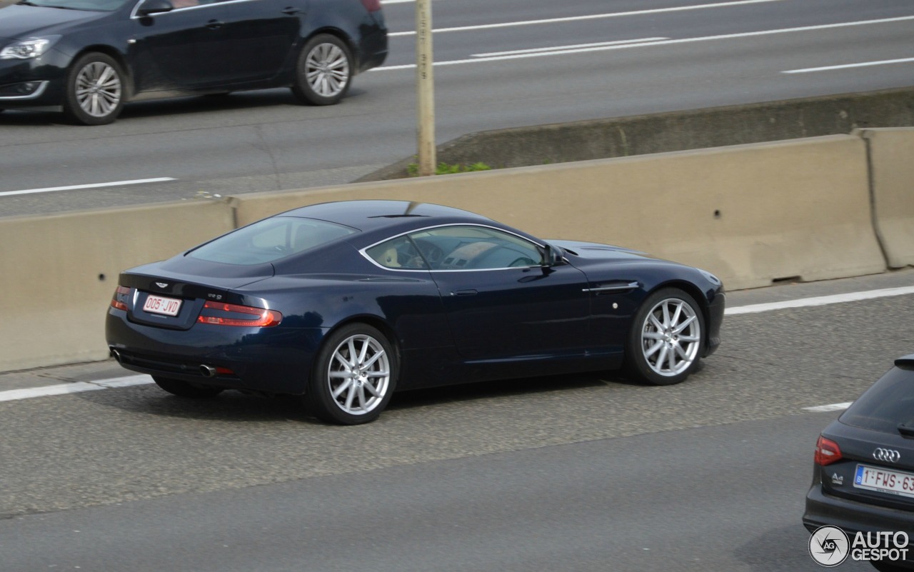 Aston Martin DB9