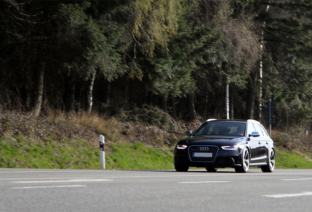 Audi RS4 Avant B8