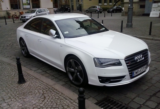 Audi S8 D4