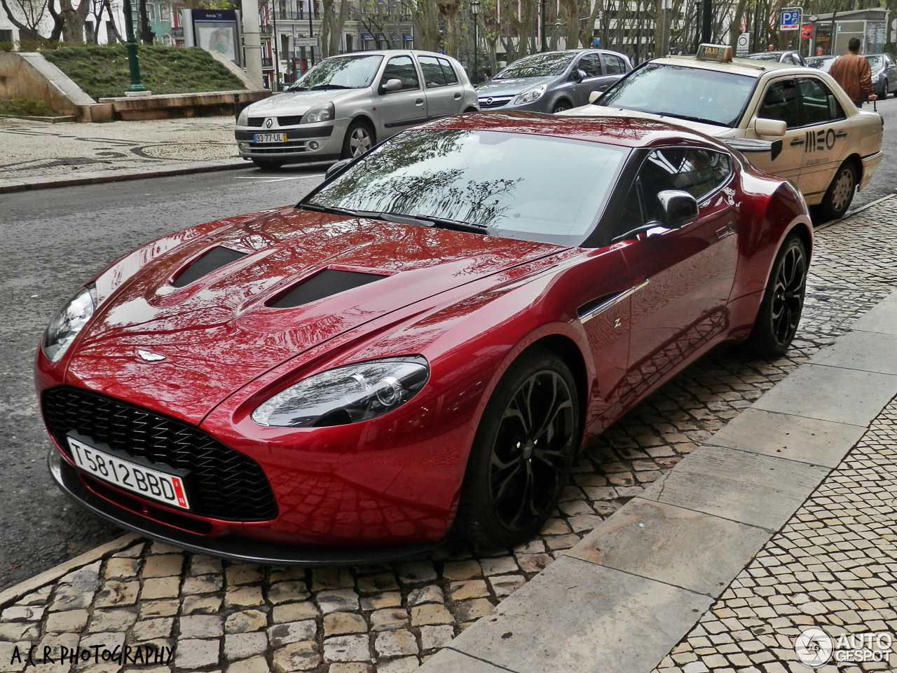 Aston Martin V12 Zagato