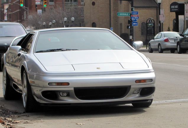 Lotus Esprit V8