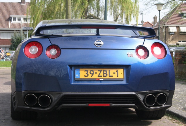 Nissan GT-R 2011