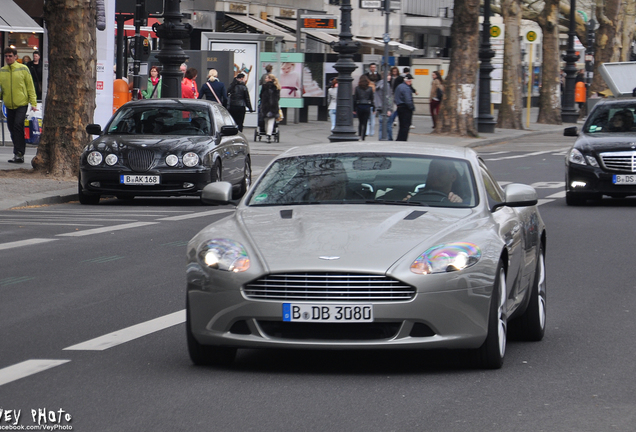 Aston Martin DB9 2010