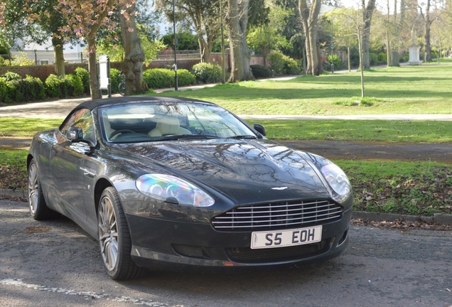 Aston Martin DB9 Volante