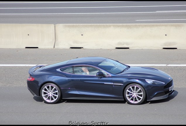 Aston Martin Vanquish 2013