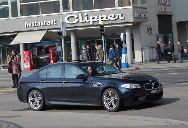 BMW M5 F10 2011