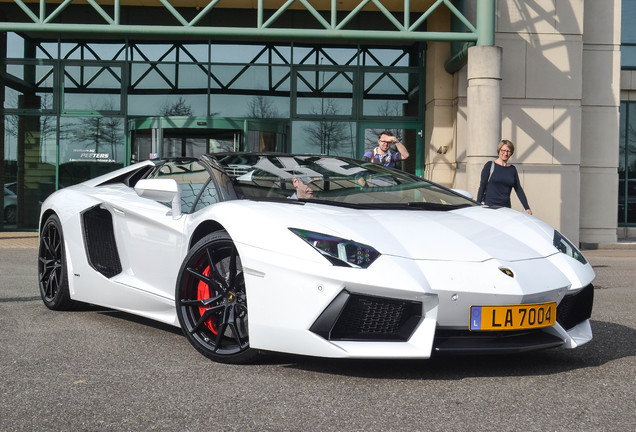 Lamborghini Aventador LP700-4 Roadster