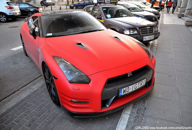 Nissan GT-R 2011