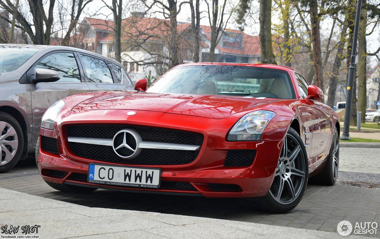 Mercedes-Benz SLS AMG