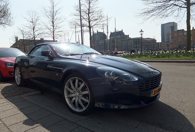 Aston Martin DB9 Volante