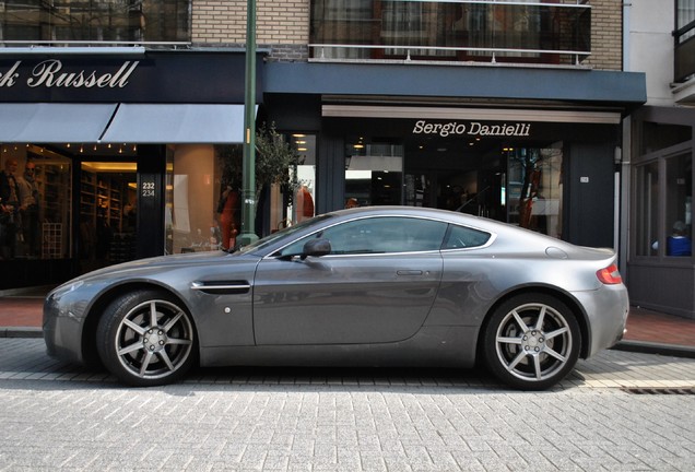 Aston Martin V8 Vantage