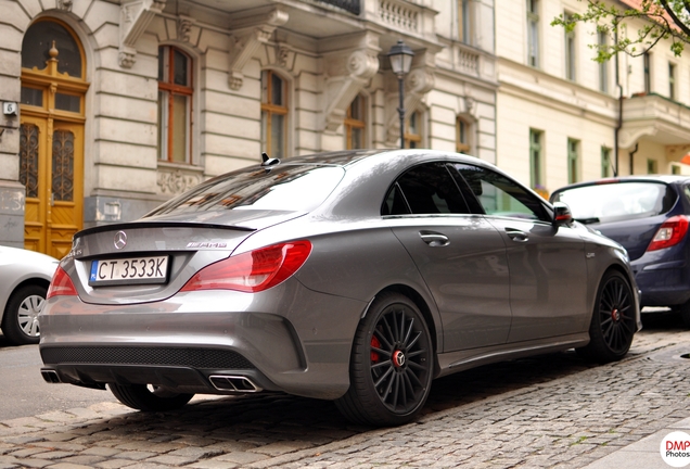 Mercedes-Benz CLA 45 AMG Edition 1 C117