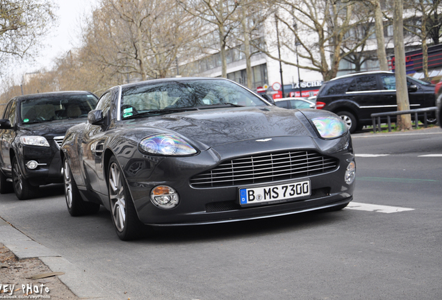 Aston Martin Vanquish S