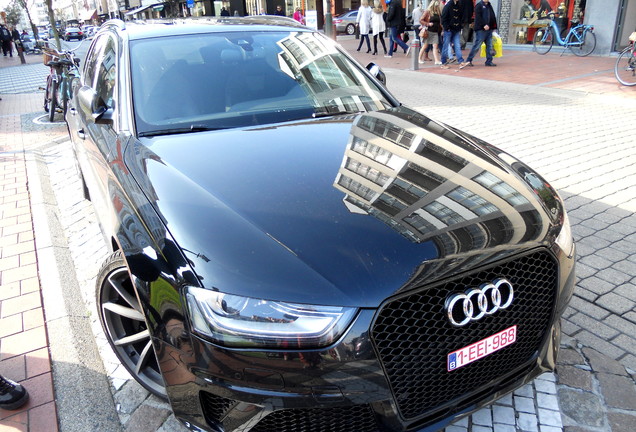 Audi RS4 Avant B8