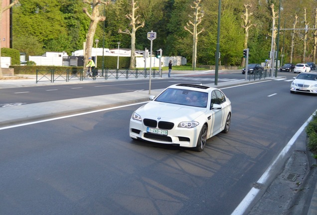 BMW M5 F10 2011