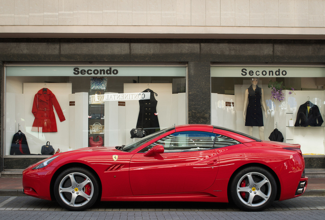 Ferrari California