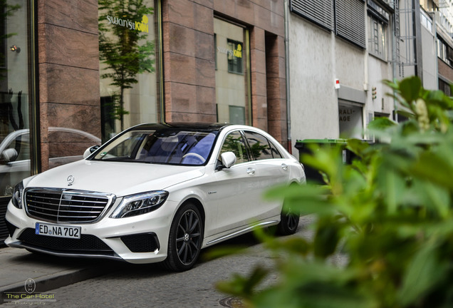 Mercedes-Benz S 63 AMG V222