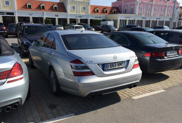 Mercedes-Benz S 63 AMG W221