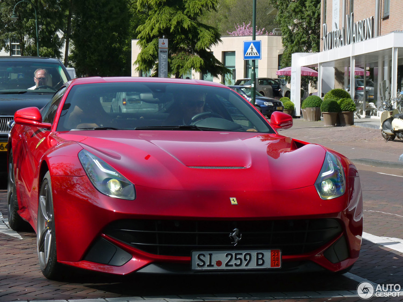 Ferrari F12berlinetta