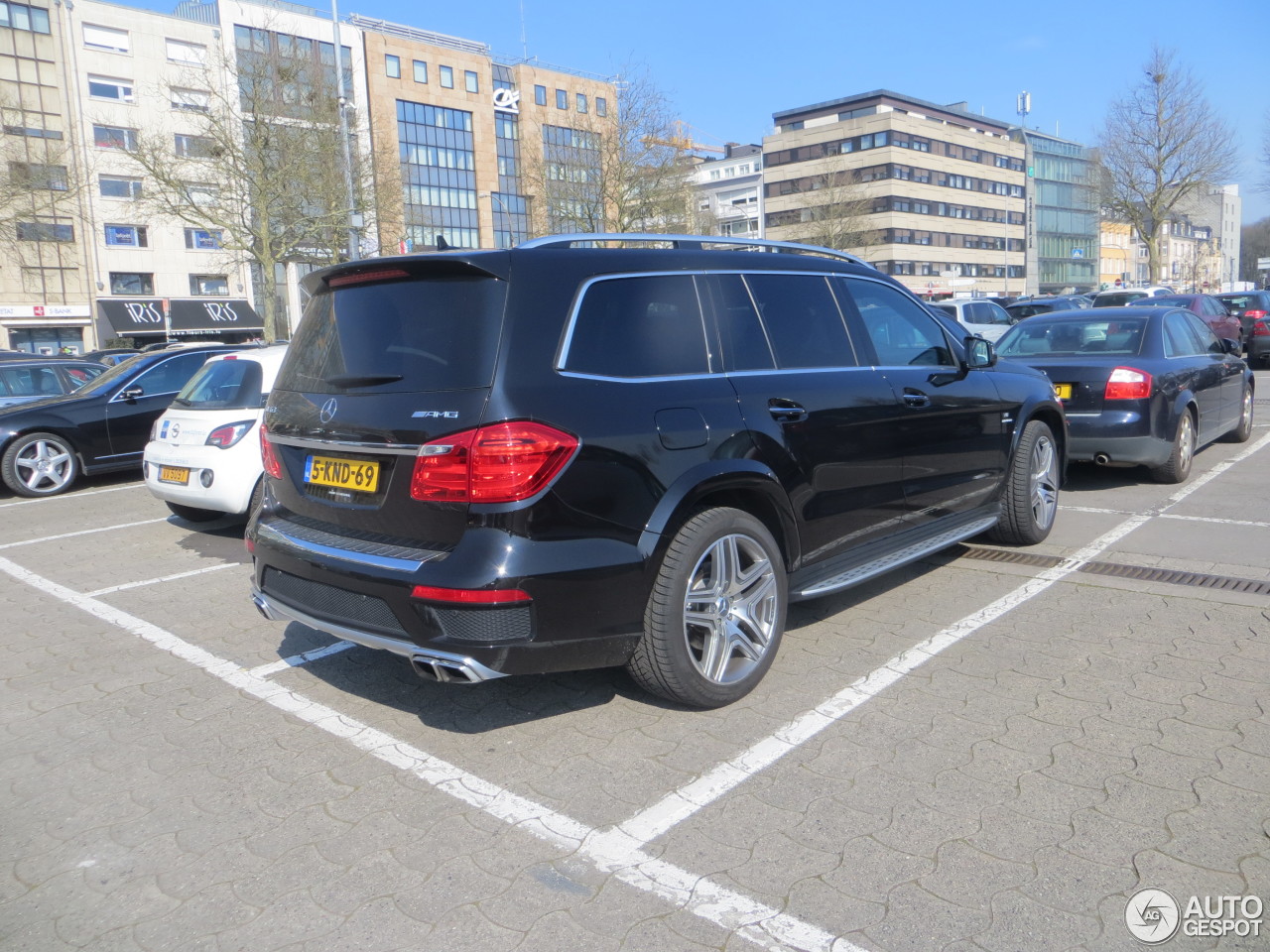 Mercedes-Benz GL 63 AMG X166