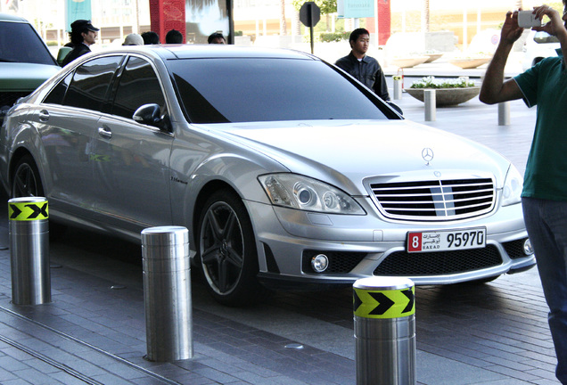 Mercedes-Benz S 65 AMG V221