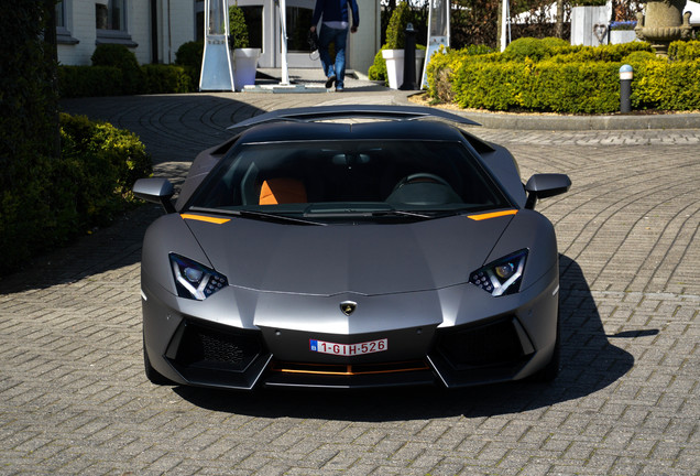 Lamborghini Aventador LP700-4 Roadster